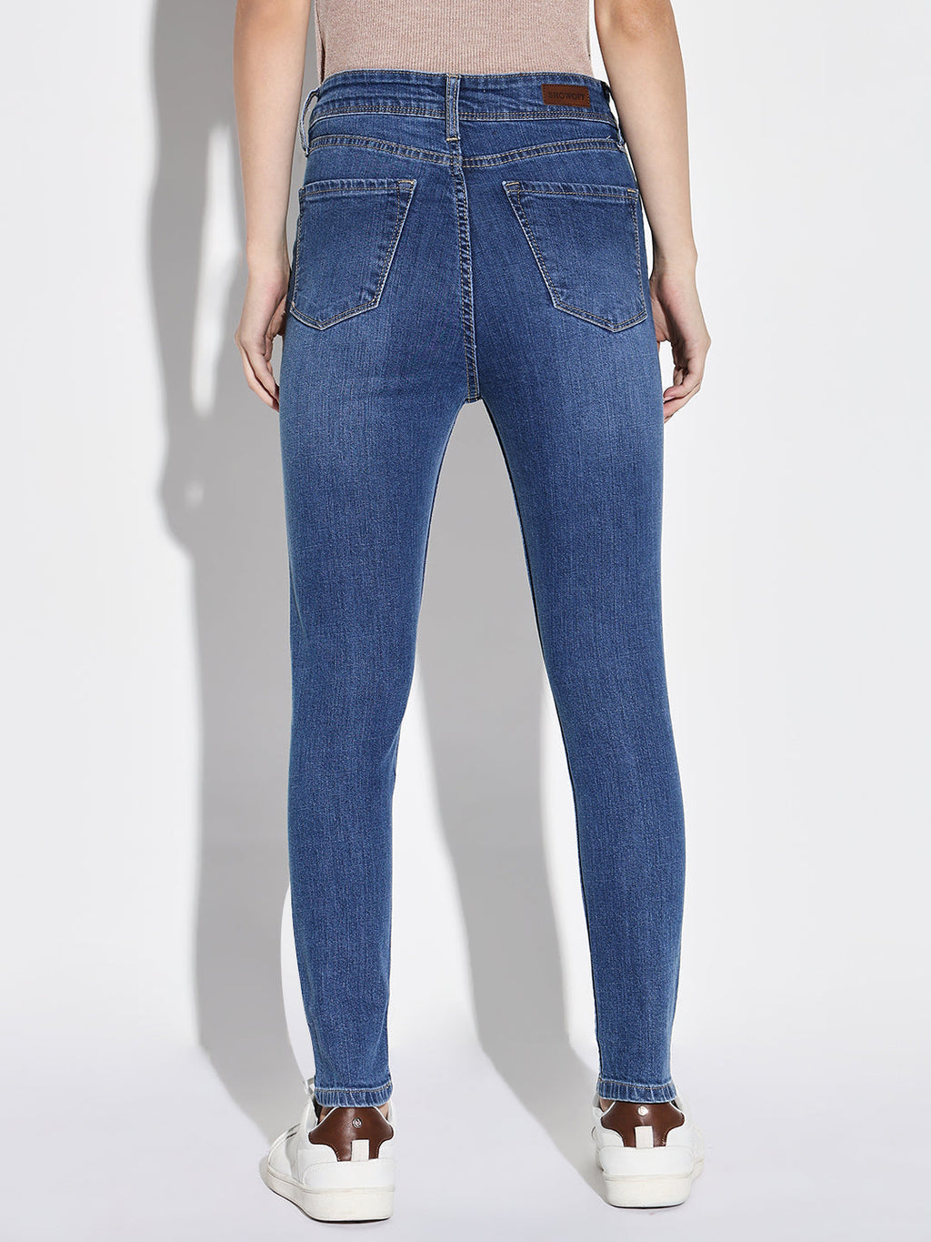 Women's Blue Comfort Slim Fit Light Fade Stretchable Jeans