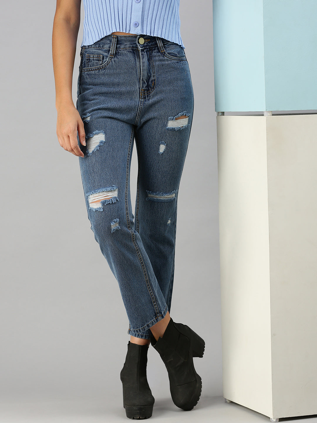 Women's Blue Straight Fit High-Rise Mildly Distressed Light Fade Jeans