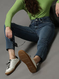 Women's Blue Slim Fit Mildly Distressed Light Fade Stretchable Denim Jeans