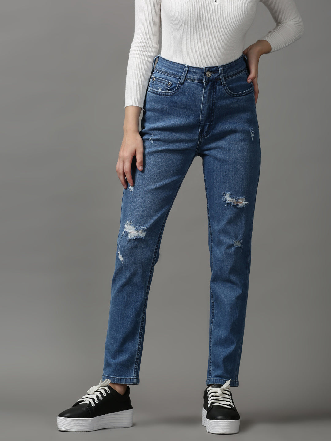 Women's Blue Slim Fit Mildly Distressed Light Fade Stretchable Denim Jeans