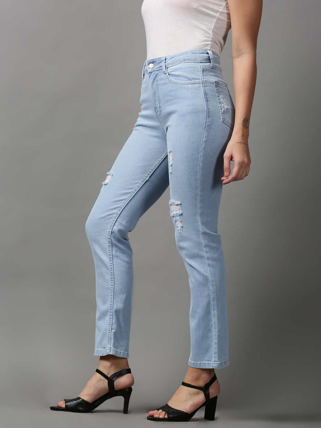 Women's Blue Mildly Distressed Light Fade Stretchable Denim Jeans