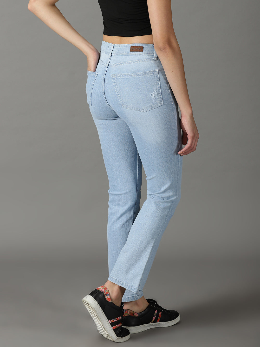 Women's Blue Straight Fit Light Fade Low Distress Stretchable Jeans