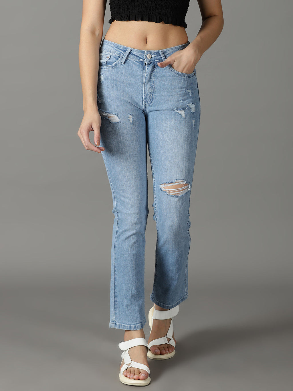 Women's Blue Relaxed Fit High-Rise Mildly Distressed Light Fade Stretchable Cotton Jeans
