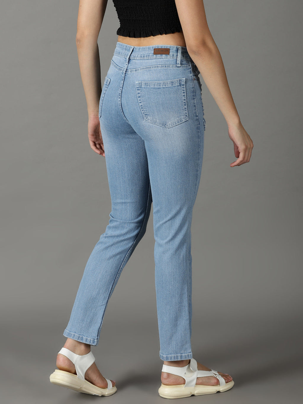 Women's Blue Relaxed Fit High-Rise Mildly Distressed Light Fade Stretchable Cotton Jeans