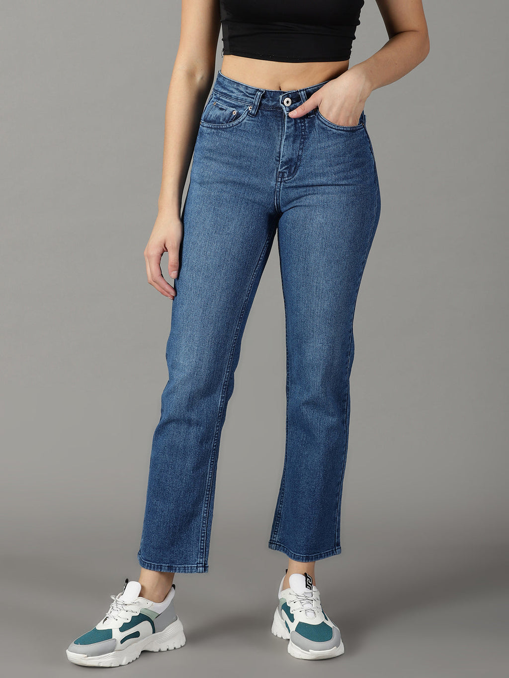 Women's Blue Straight Fit Light Fade Stretchable Cotton Jeans