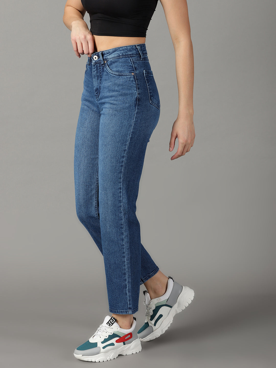 Women's Blue Straight Fit Light Fade Stretchable Cotton Jeans