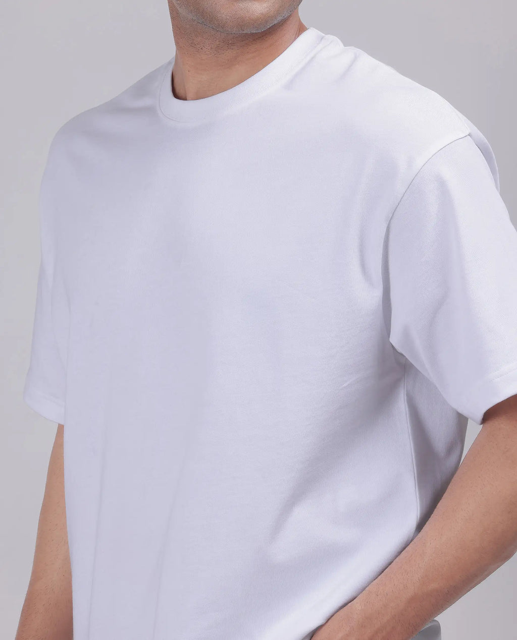 Rare Rabbit Men's Haf White Cotton Graphic Print Oversized Fit Half Sleeve Crew Neck T-Shirt