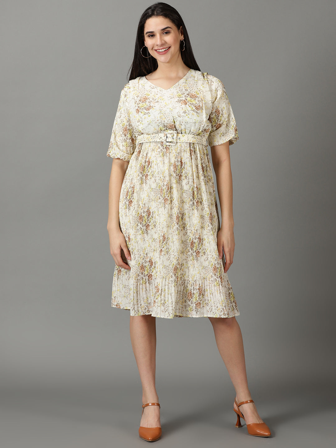 Women's Off White Floral Printed Fit & Flare Dress With Belt