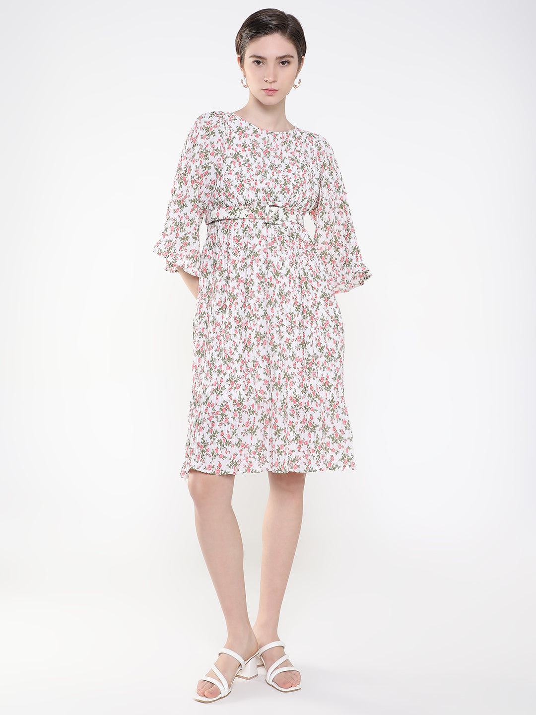 Women's White Round Neck Accordion Pleats Floral Printed Chiffon A-Line Dress With Belt