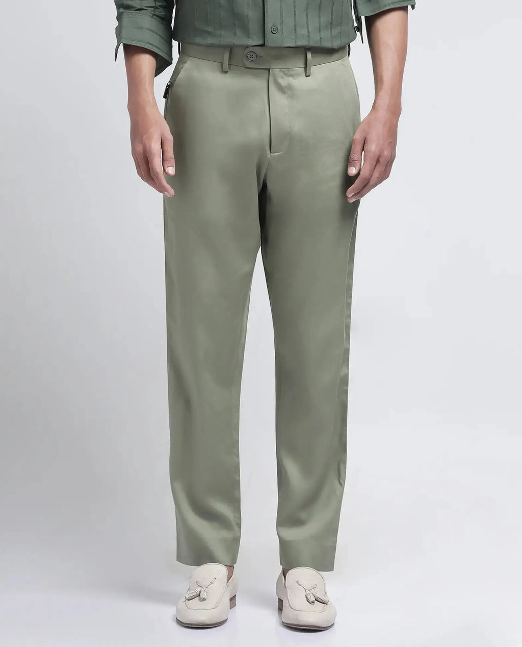 Rare Rabbit Men's Ugo Dusky Green Cotton Blend Plain Regular Fit Trouser