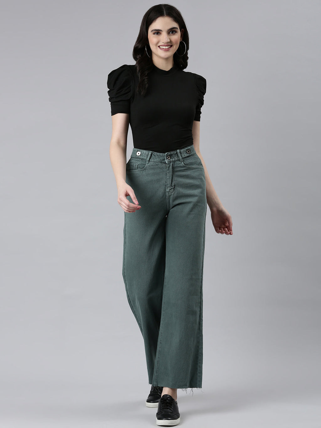 Women's Green Straight Fit Frayed Denim Jeans