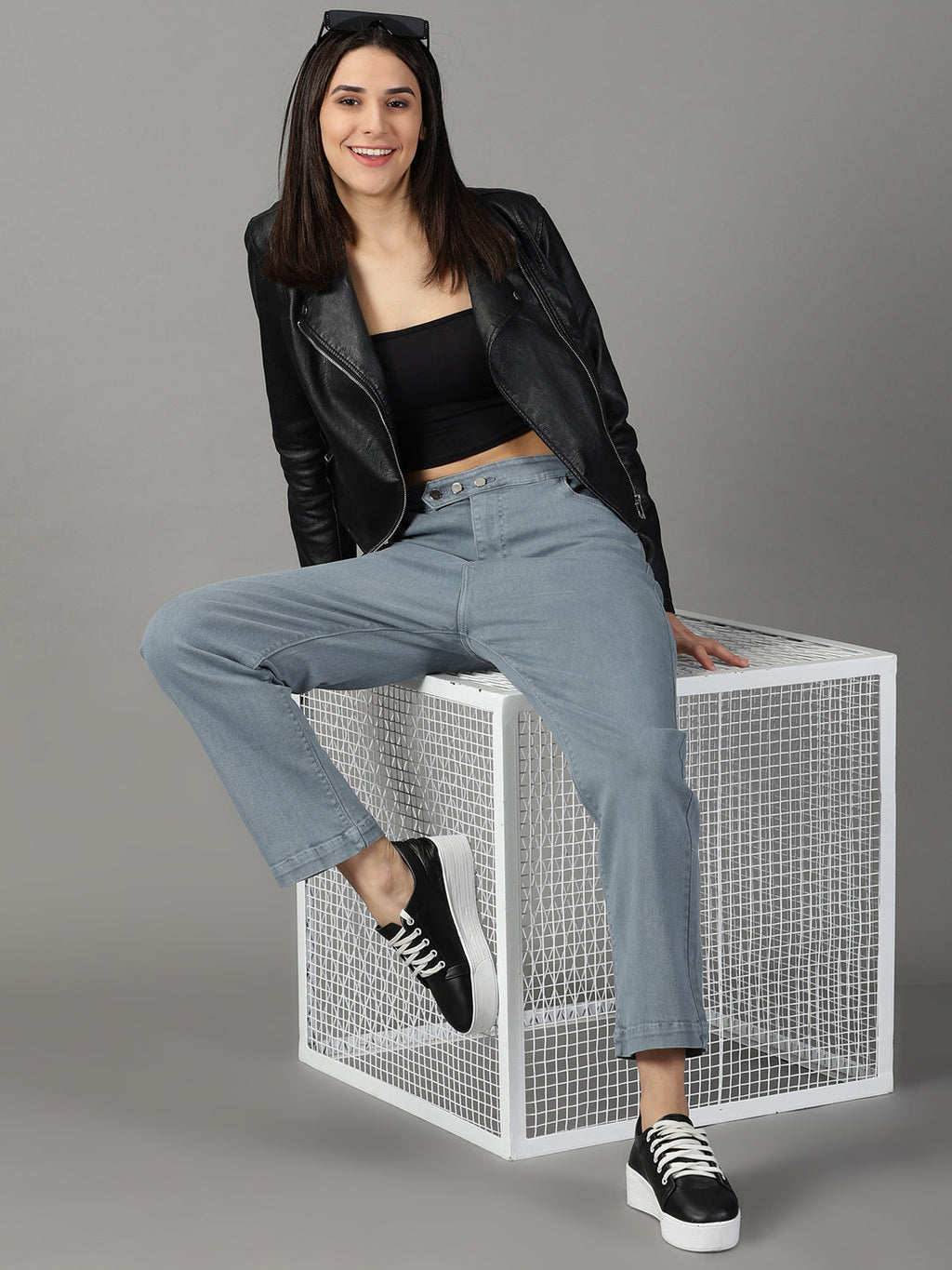 Women's Grey Clean Look Straight Fit High-Rise Stretchable Jeans