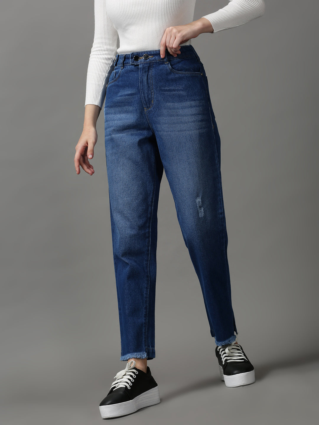 Women's Blue Boyfriend Fit Mildly Distressed Light Fade Stretchable Denim Jeans