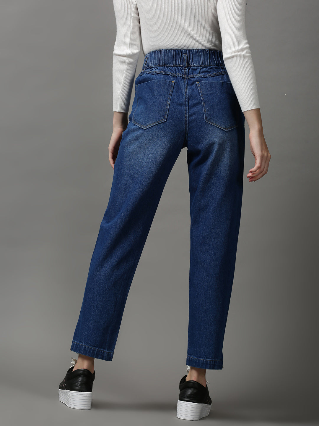 Women's Blue Boyfriend Fit Mildly Distressed Light Fade Stretchable Denim Jeans