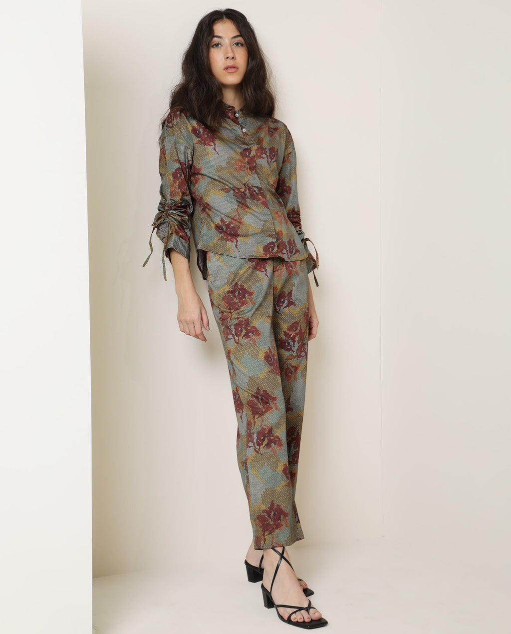 Rareism Women's Milan Olive Cotton Floral Print Ankle Length Tailored Trouser