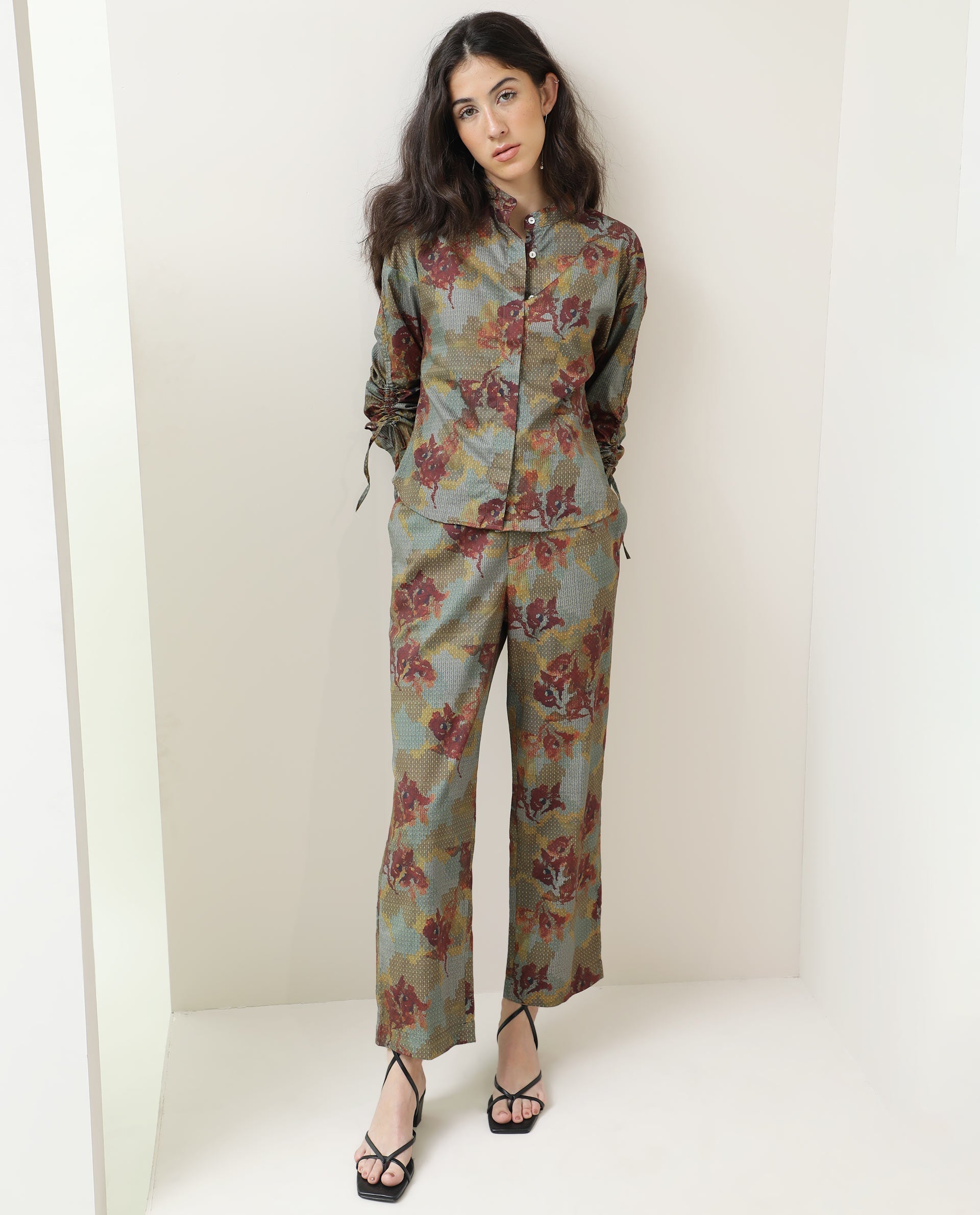 Rareism Women's Milan Olive Cotton Floral Print Ankle Length Tailored Trouser
