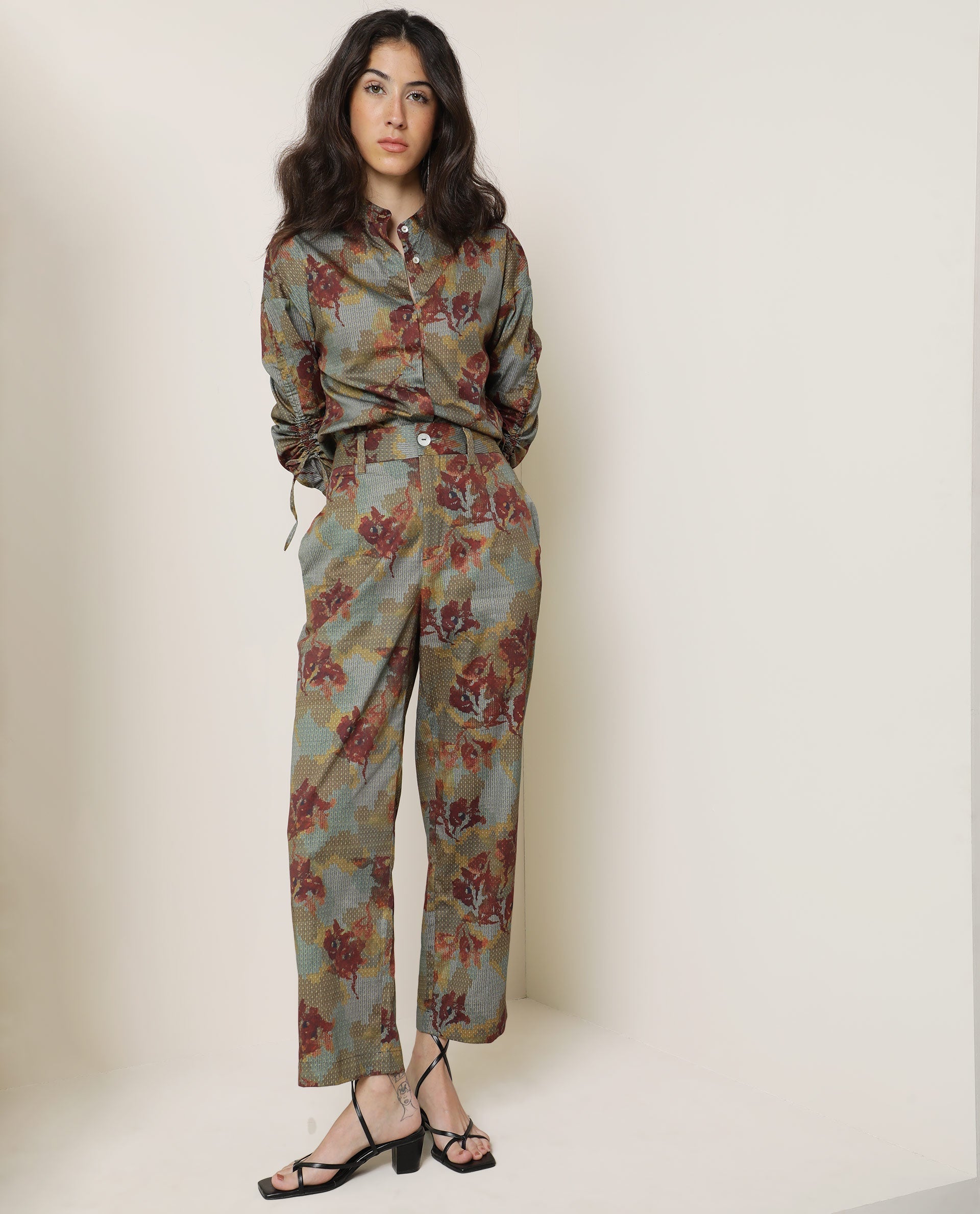 Rareism Women's Milan Olive Cotton Floral Print Ankle Length Tailored Trouser