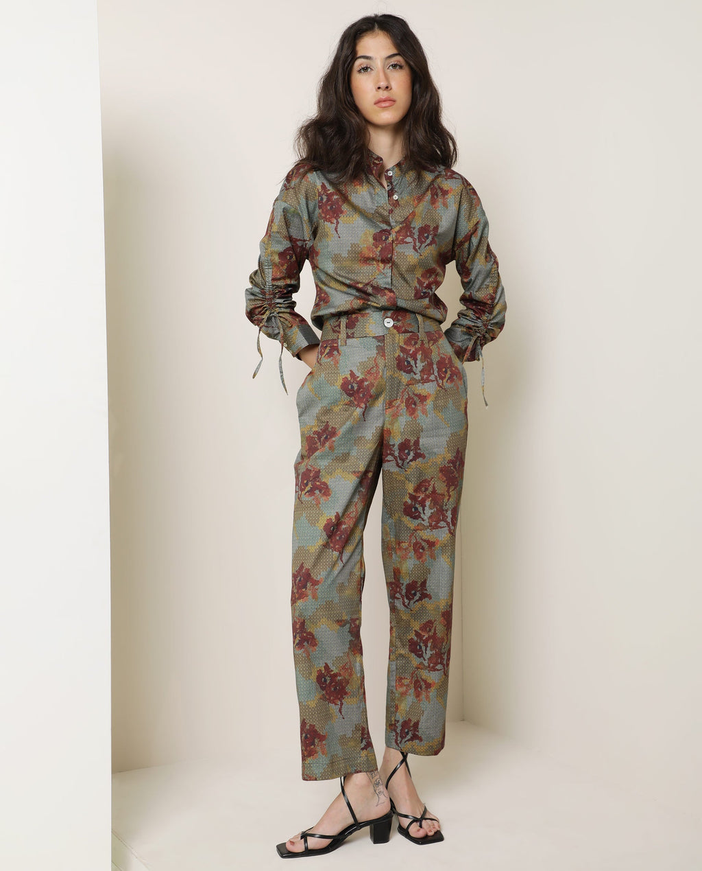 Rareism Women's Milan Olive Cotton Floral Print Ankle Length Tailored Trouser