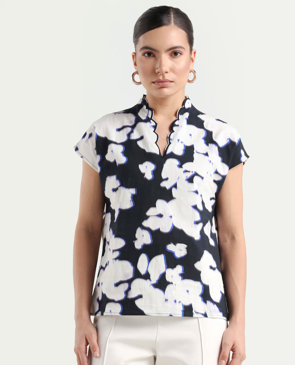 Rareism Women's Janfara T Black Cotton V-Neck Abstract Print Extended Sleeves Regular Fit Top