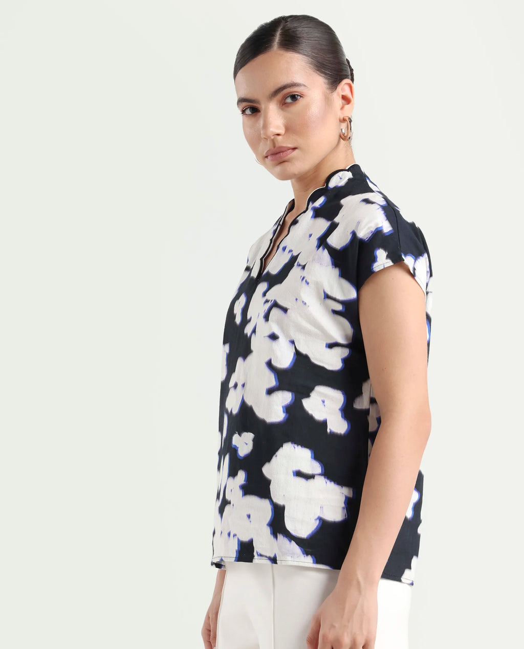 Rareism Women's Janfara T Black Cotton V-Neck Abstract Print Extended Sleeves Regular Fit Top