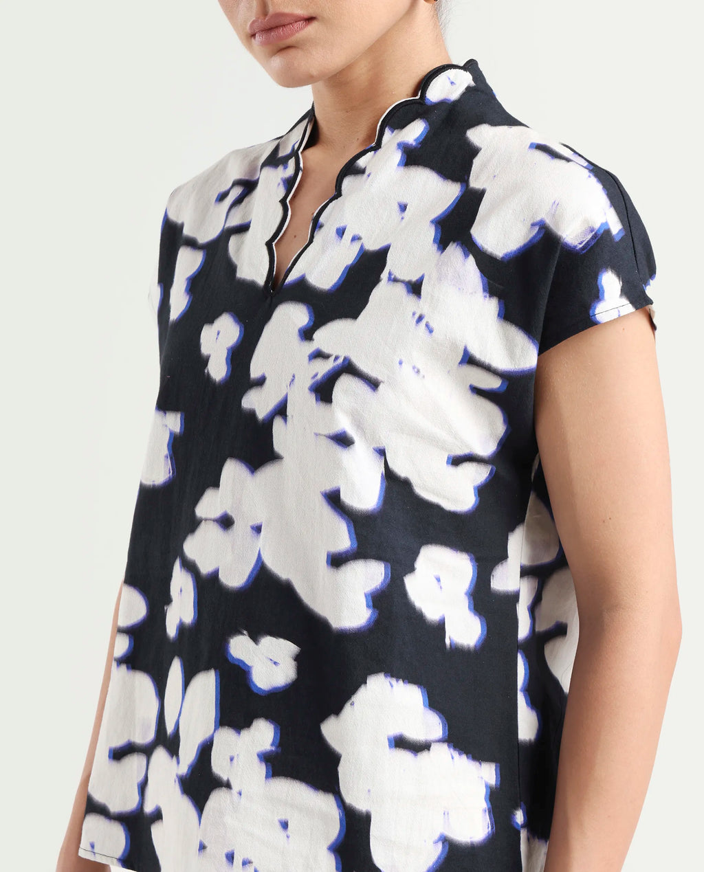 Rareism Women's Janfara T Black Cotton V-Neck Abstract Print Extended Sleeves Regular Fit Top