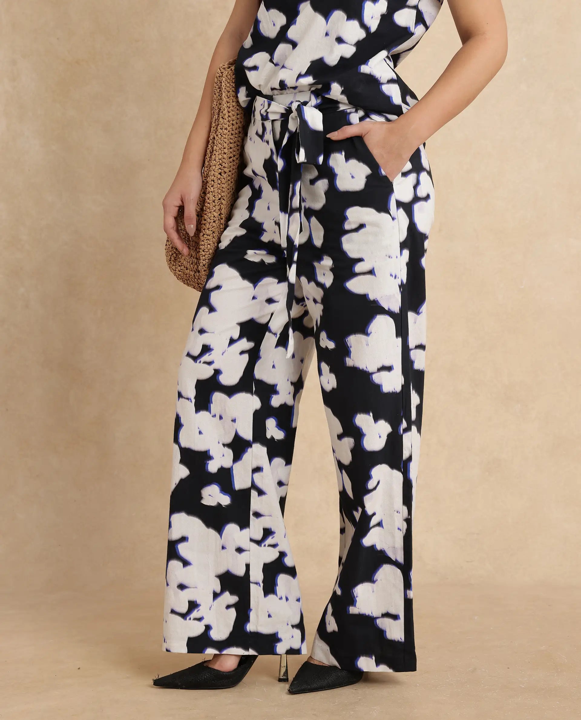 Rareism Women's Janfara B Black Cotton Abstract Print Ankle Length Wide Trouser