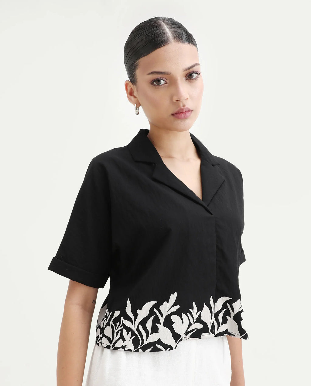Rareism Women's Janhemo Black Viscose Blend Lapel Neck Floral Print Crop Boxy Fit Top