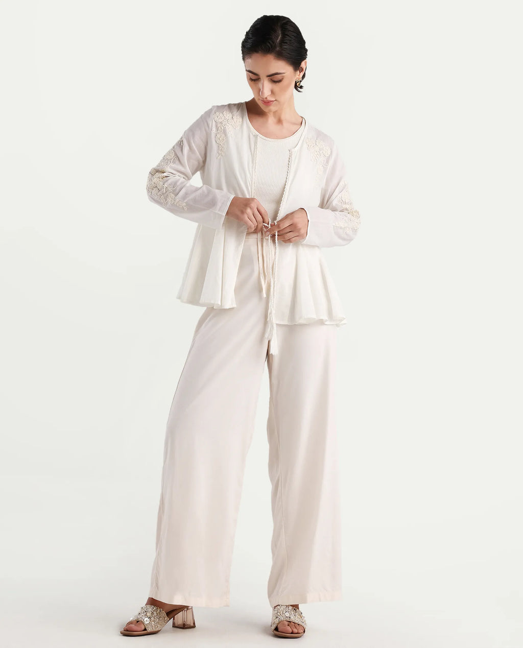 Rareism Women's Janket Off White Viscose Collarless Embroidered Regular Fit Shrug