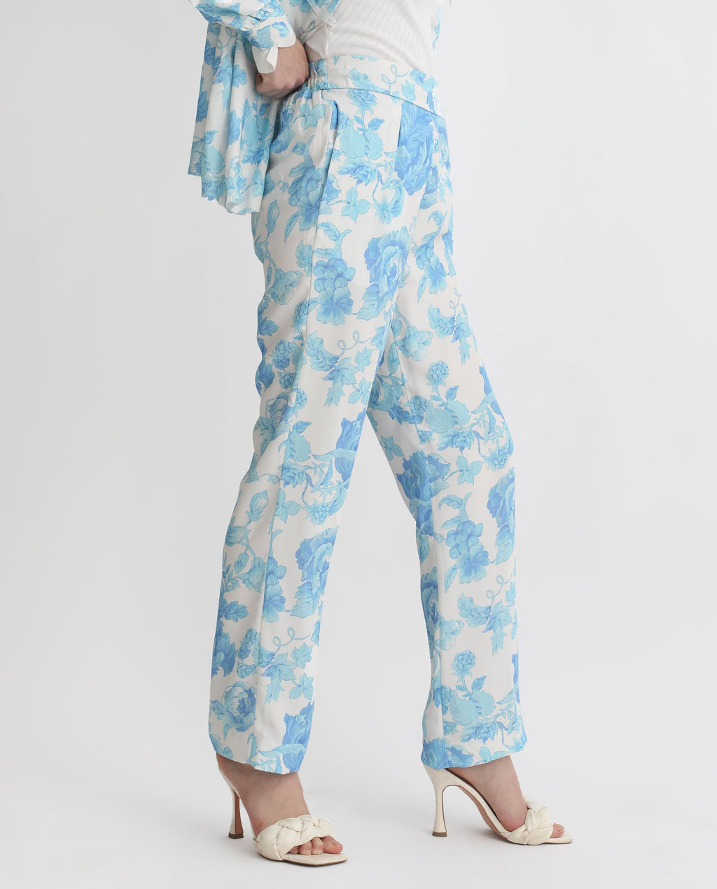 Rareism Women's Mongo Light Blue Polyester Floral Print Ankle Length Relaxed Fit Trouser