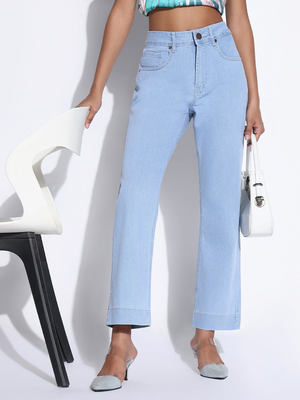 Women's Solid Light Blue Slim Fit Jeans