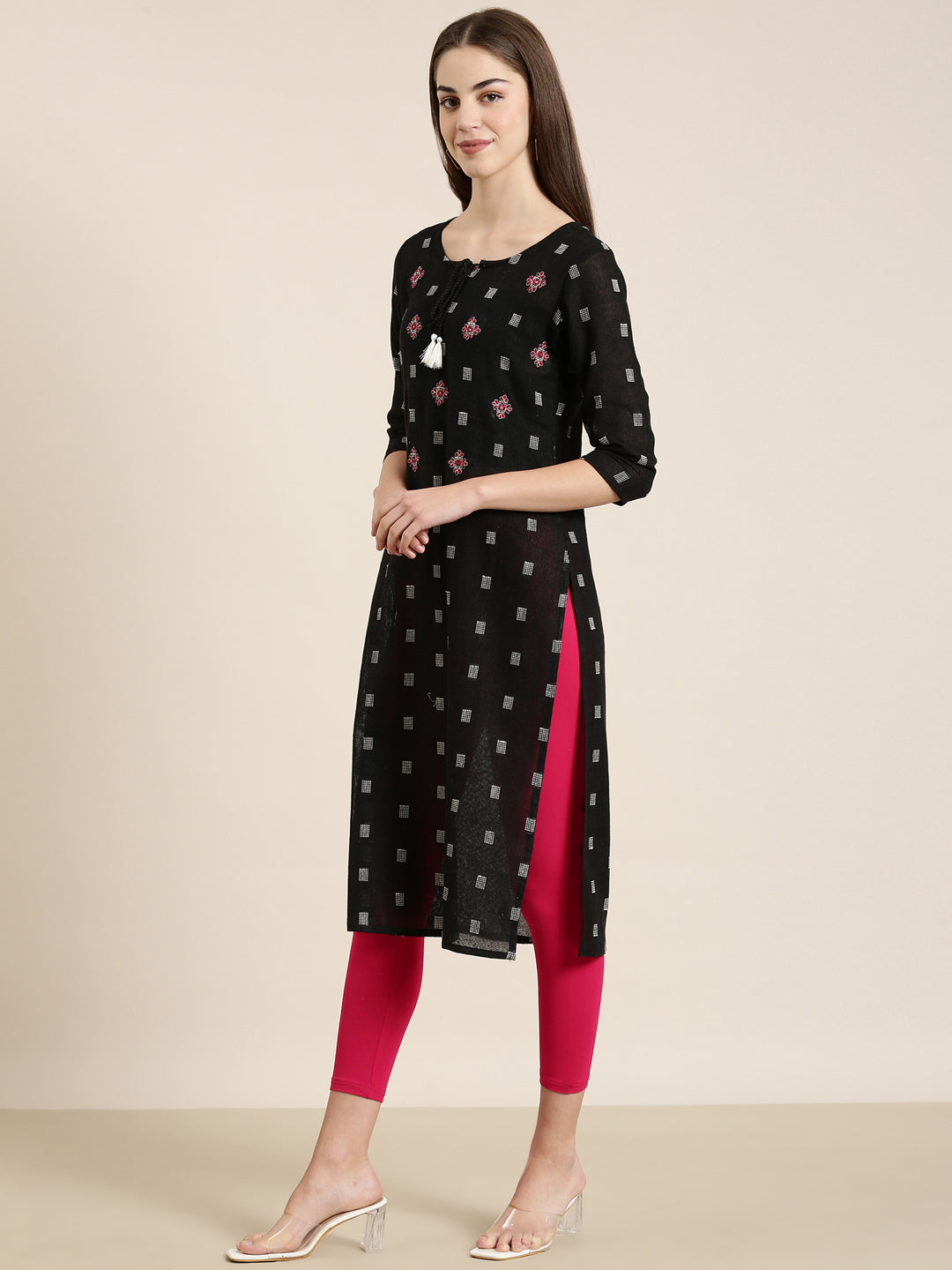 Women's Black Ethnic Motifs Embroidered Tie-Up Neck Straight Kurta