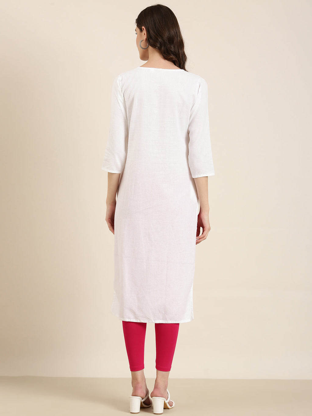 Women's Off White Ethnic Motifs Embroidered Straight Kurta