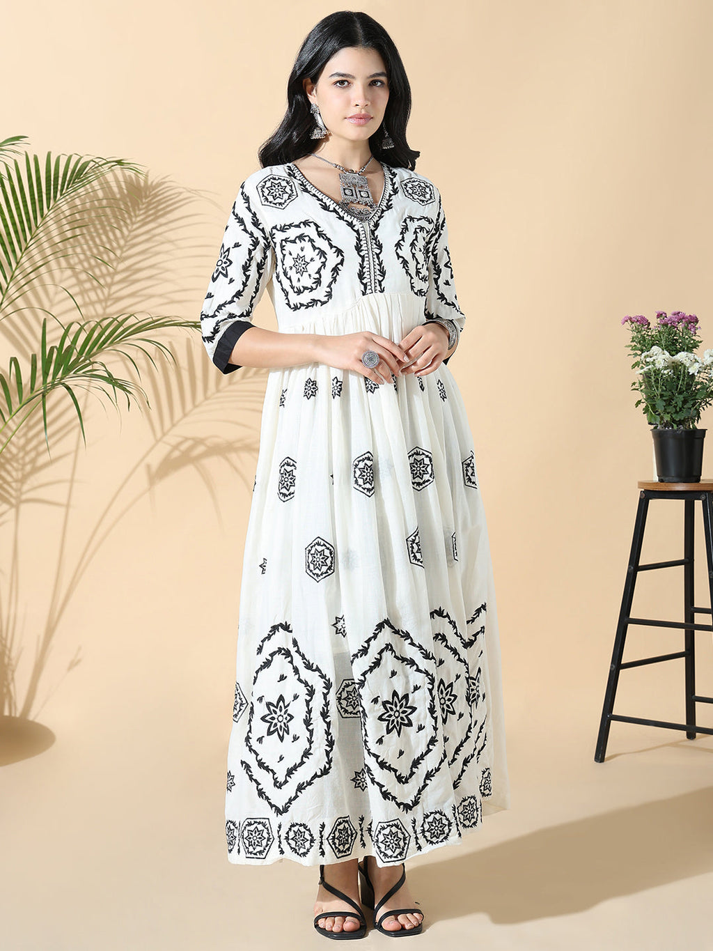 Women's White & Black Embroidered Anarkali Kurta