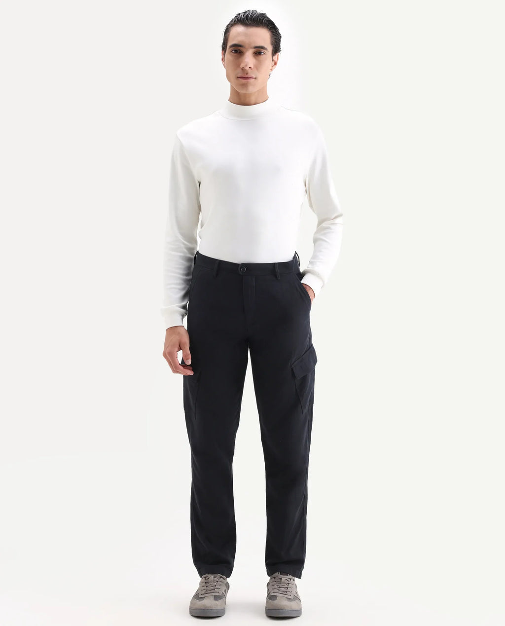 Rare Rabbit Men's Presso 25 Black Cotton Blend Plain Relaxed Fit Trouser