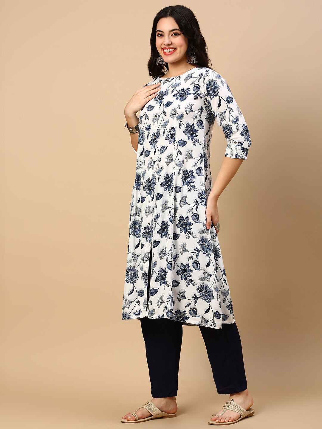 Women's White Floral Straight Kurta