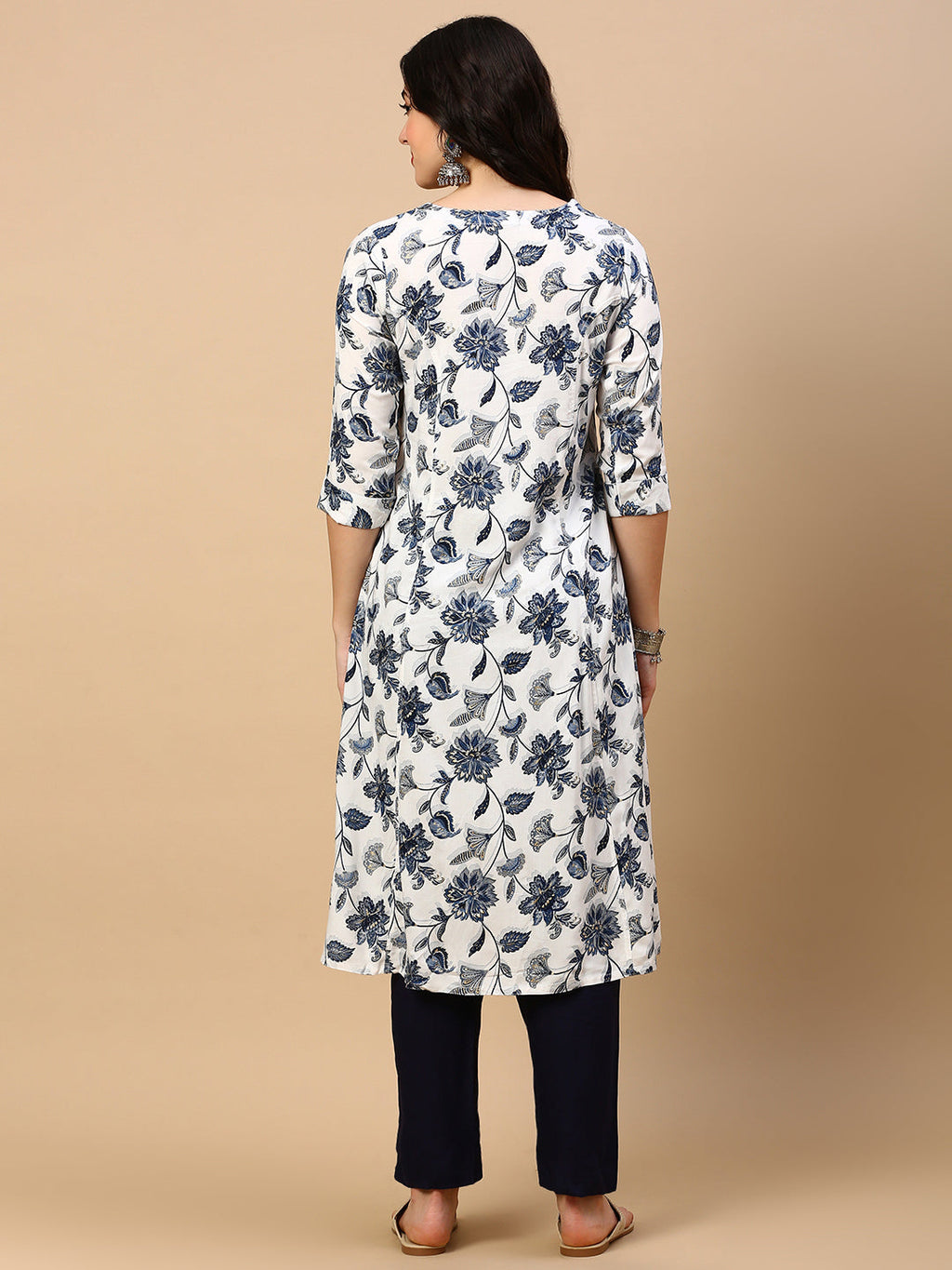 Women's White Floral Straight Kurta