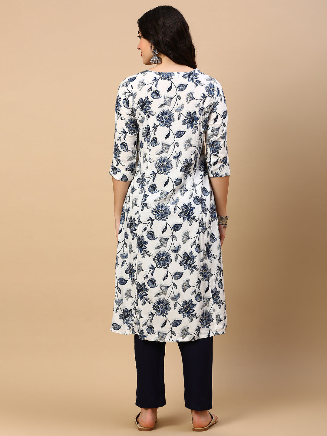 Women's White Floral Straight Kurta