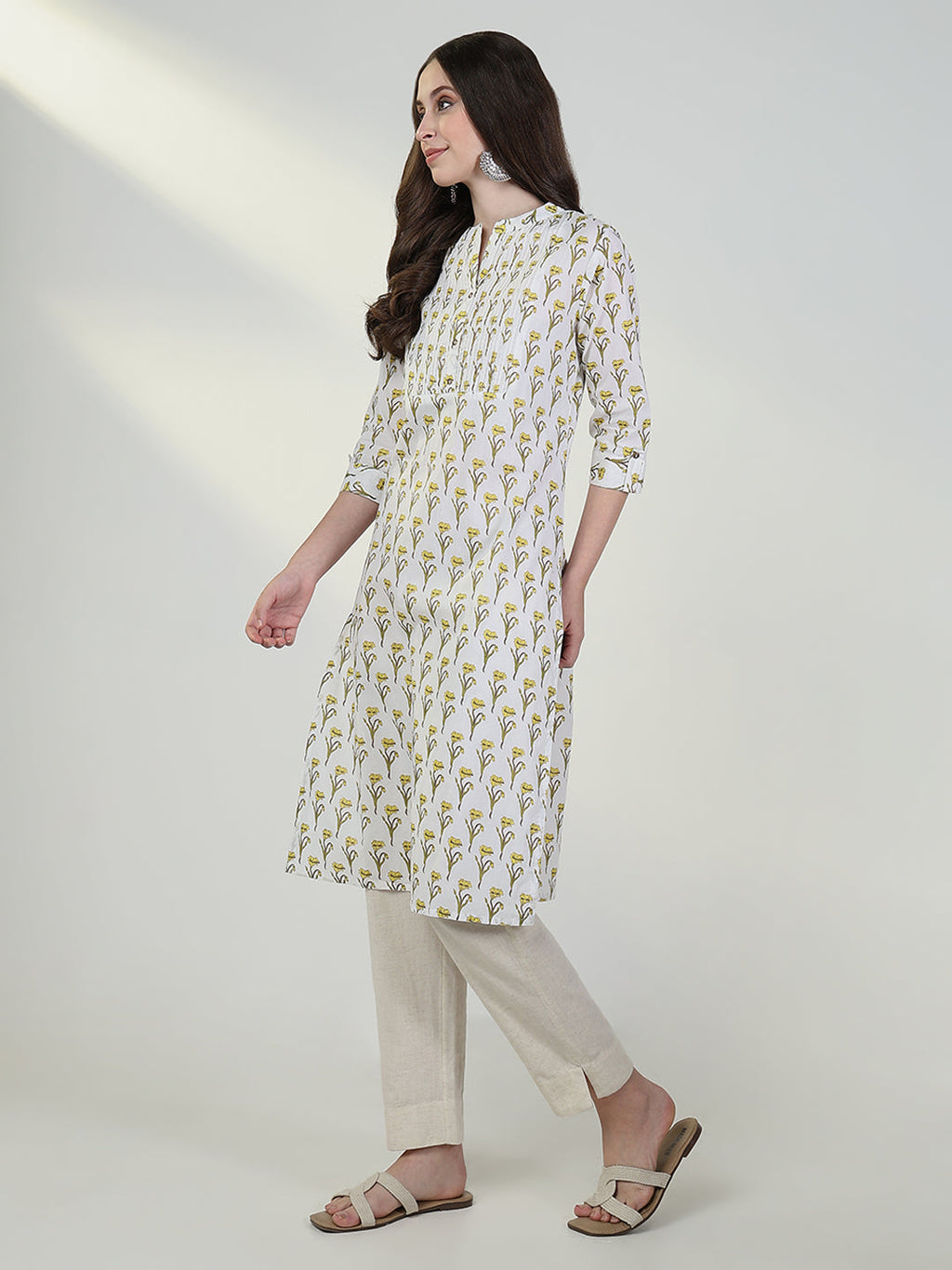Women's Cream Floral Straight Kurta
