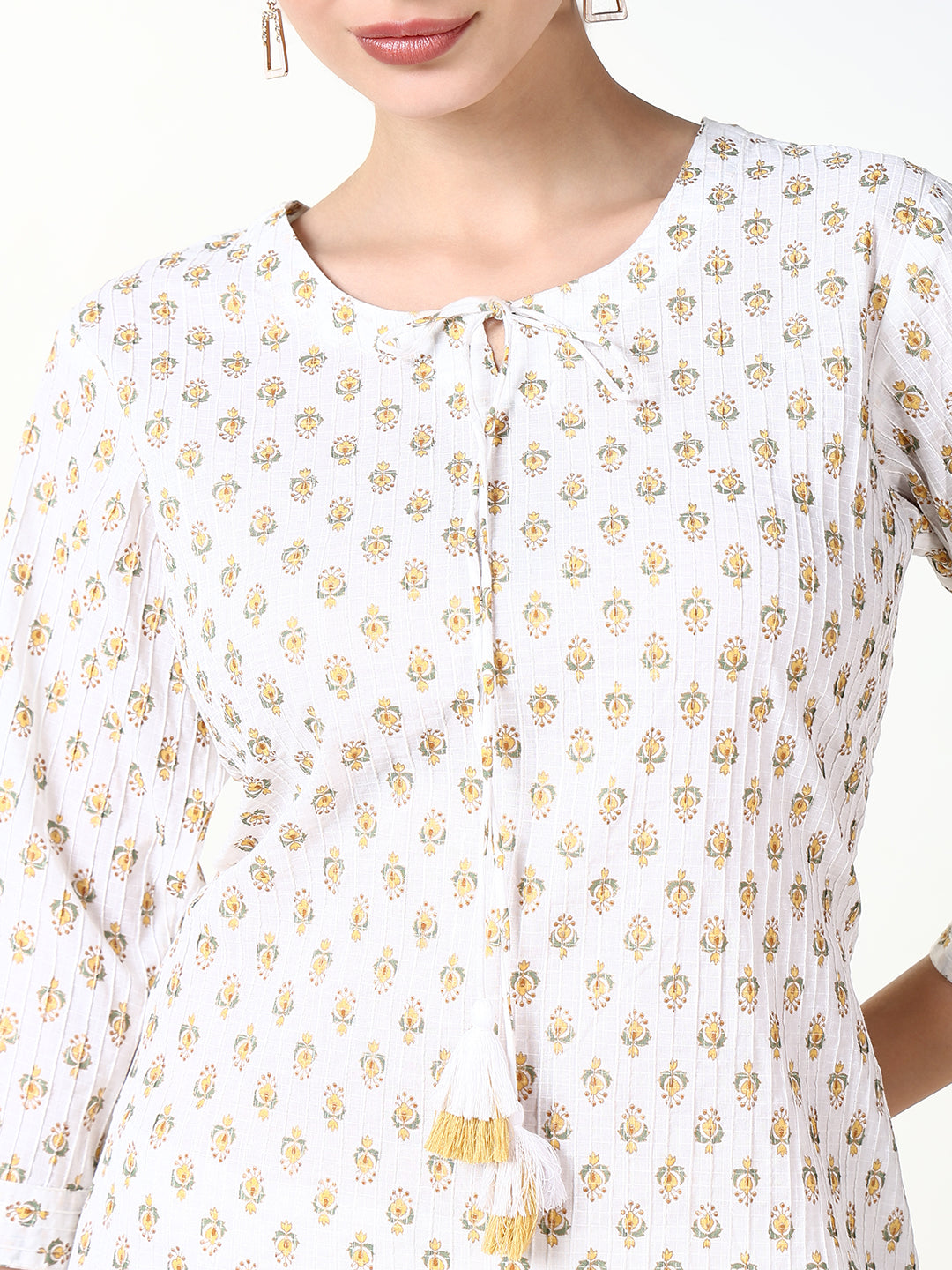 Women's White Floral Straight Kurta