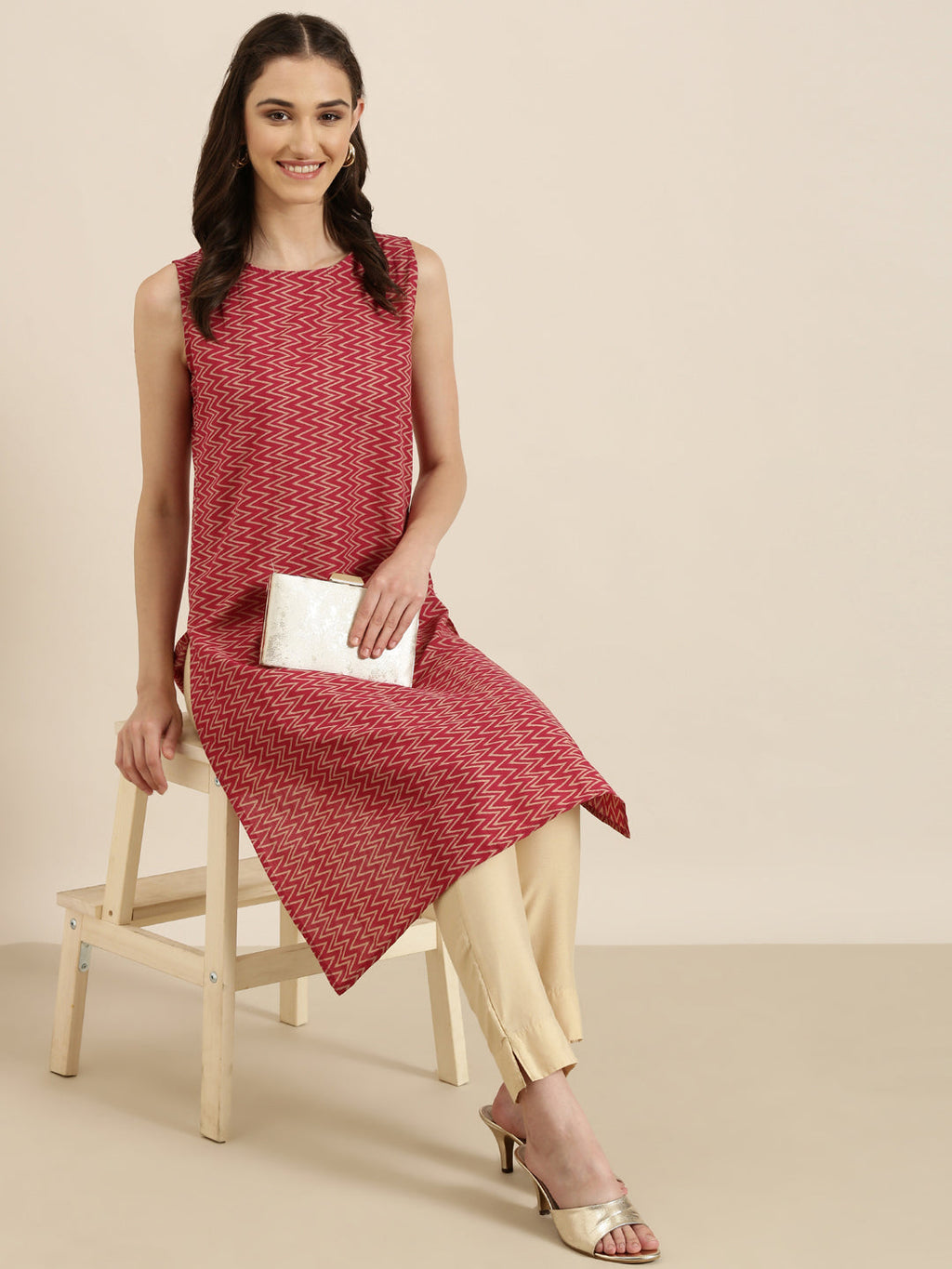 Women's Fuchsia Geometric Printed Straight Kurta