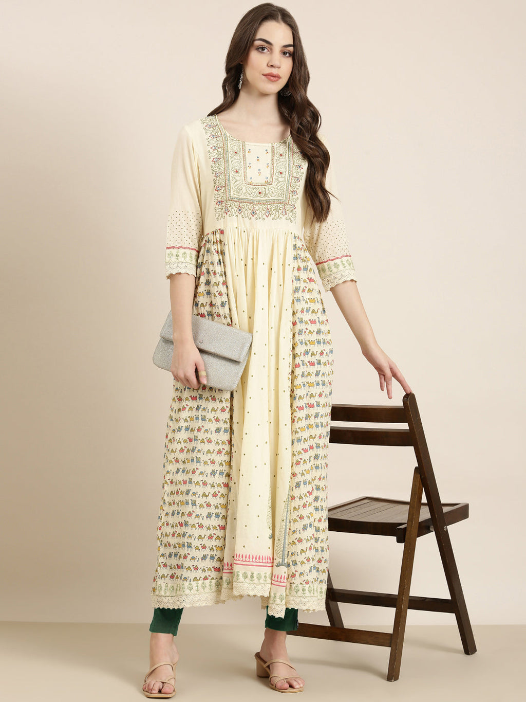 Women's Cream Ethnic Motifs Printed Anarkali Kurta