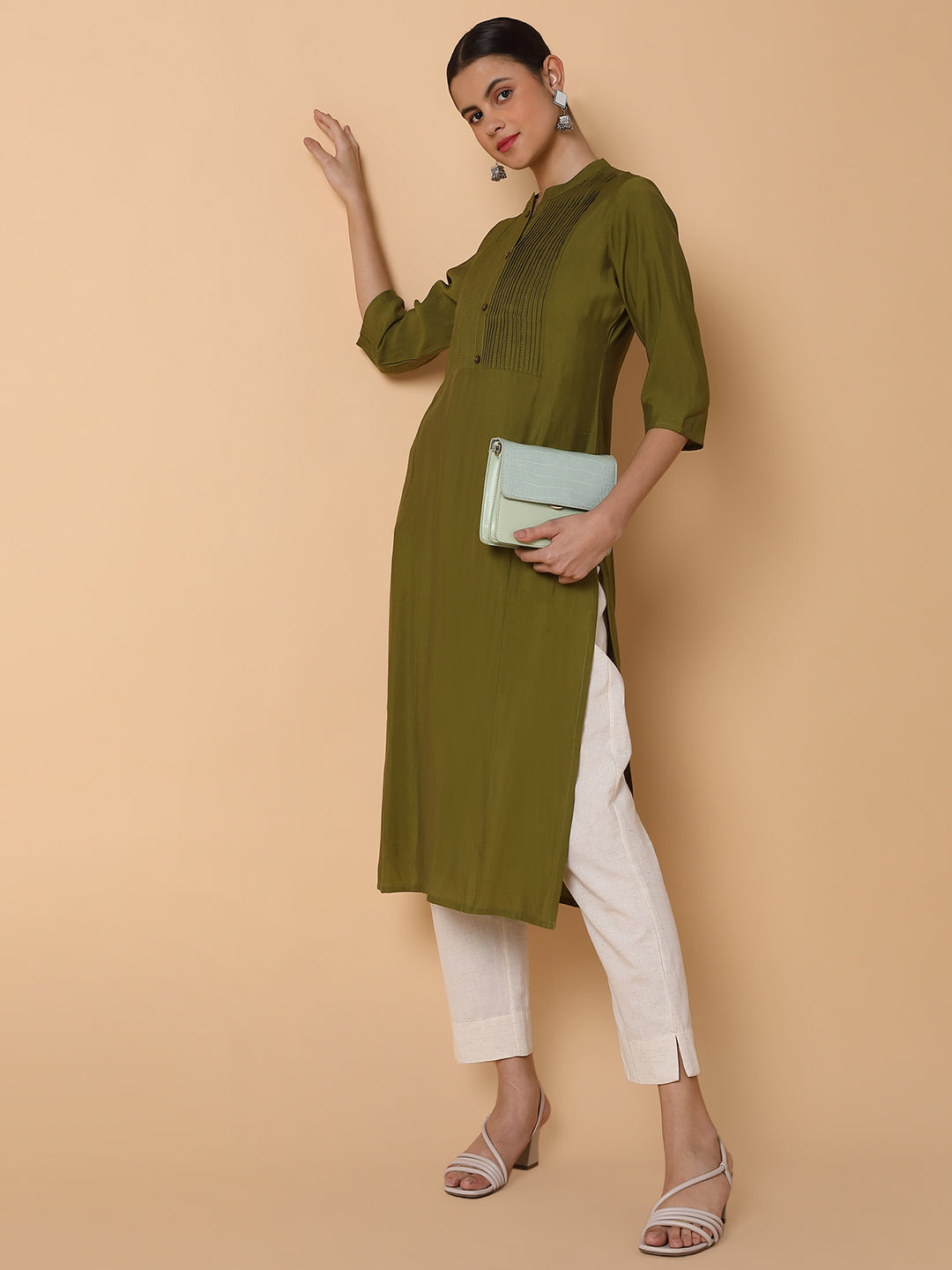 Women's Solid Green Straight Kurta
