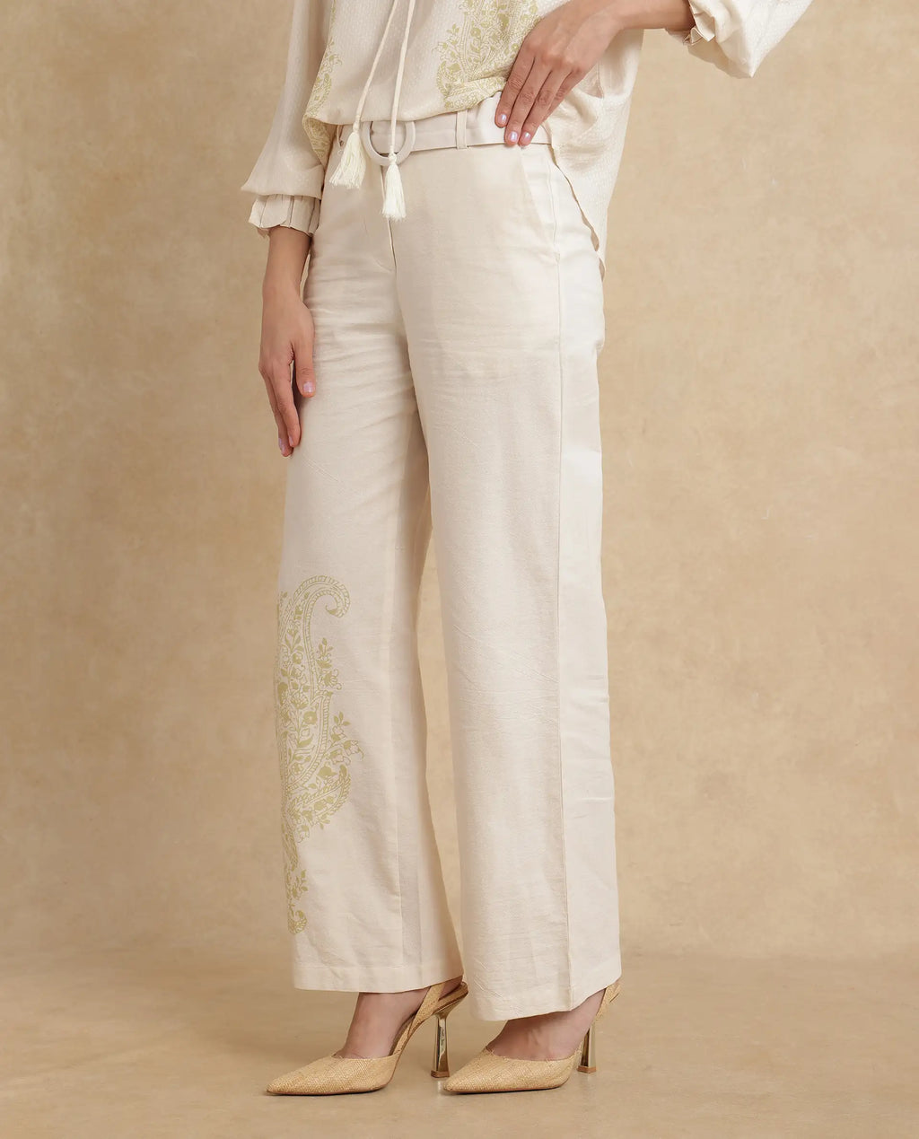 Rareism Women's Ronavi B Beige Cotton Paisley Print Ankle Length Wide Trouser