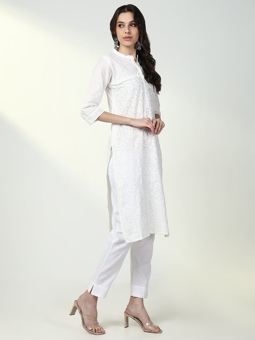 Women's White Solid Straight Kurta
