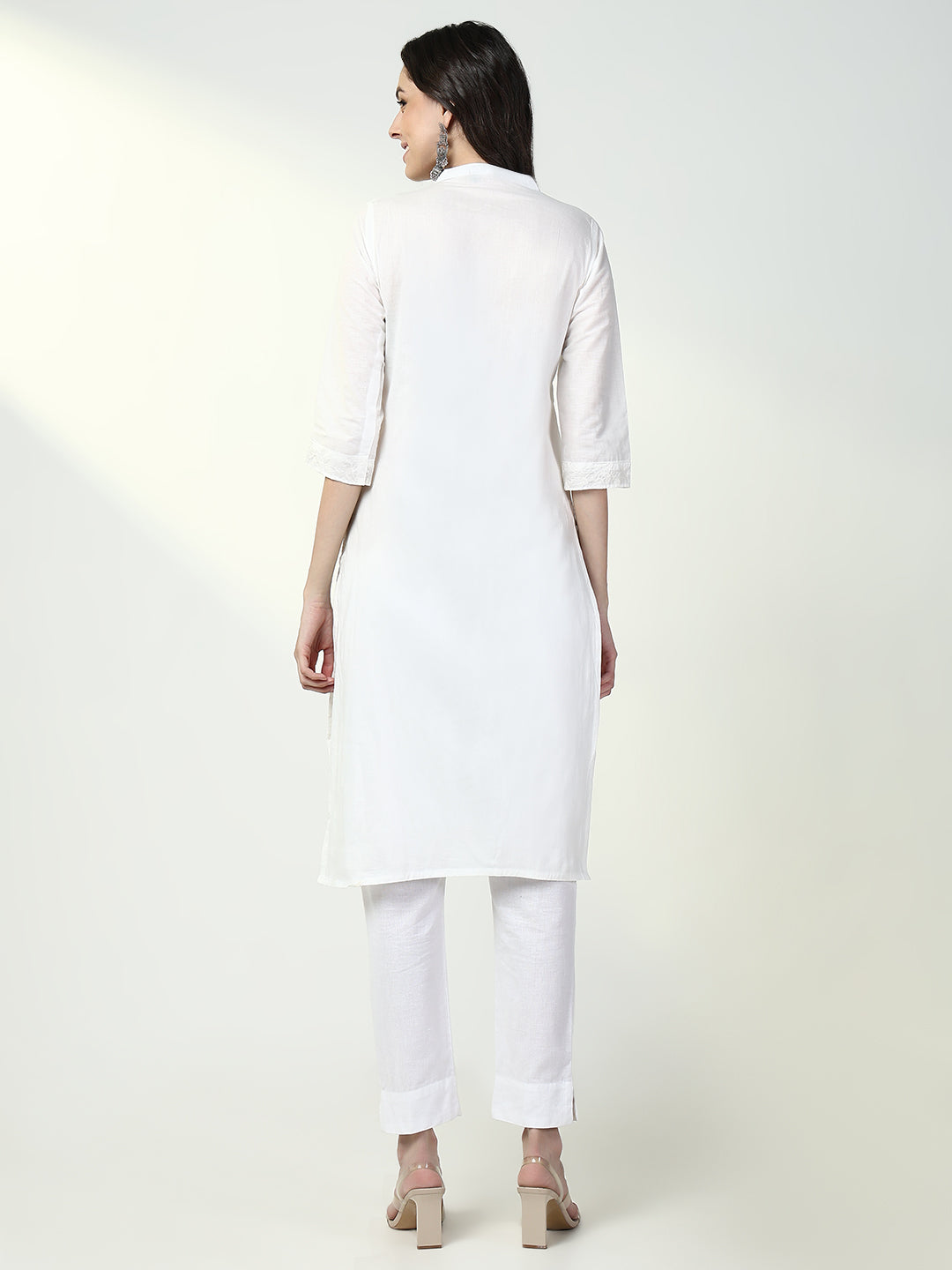Women's White Solid Straight Kurta