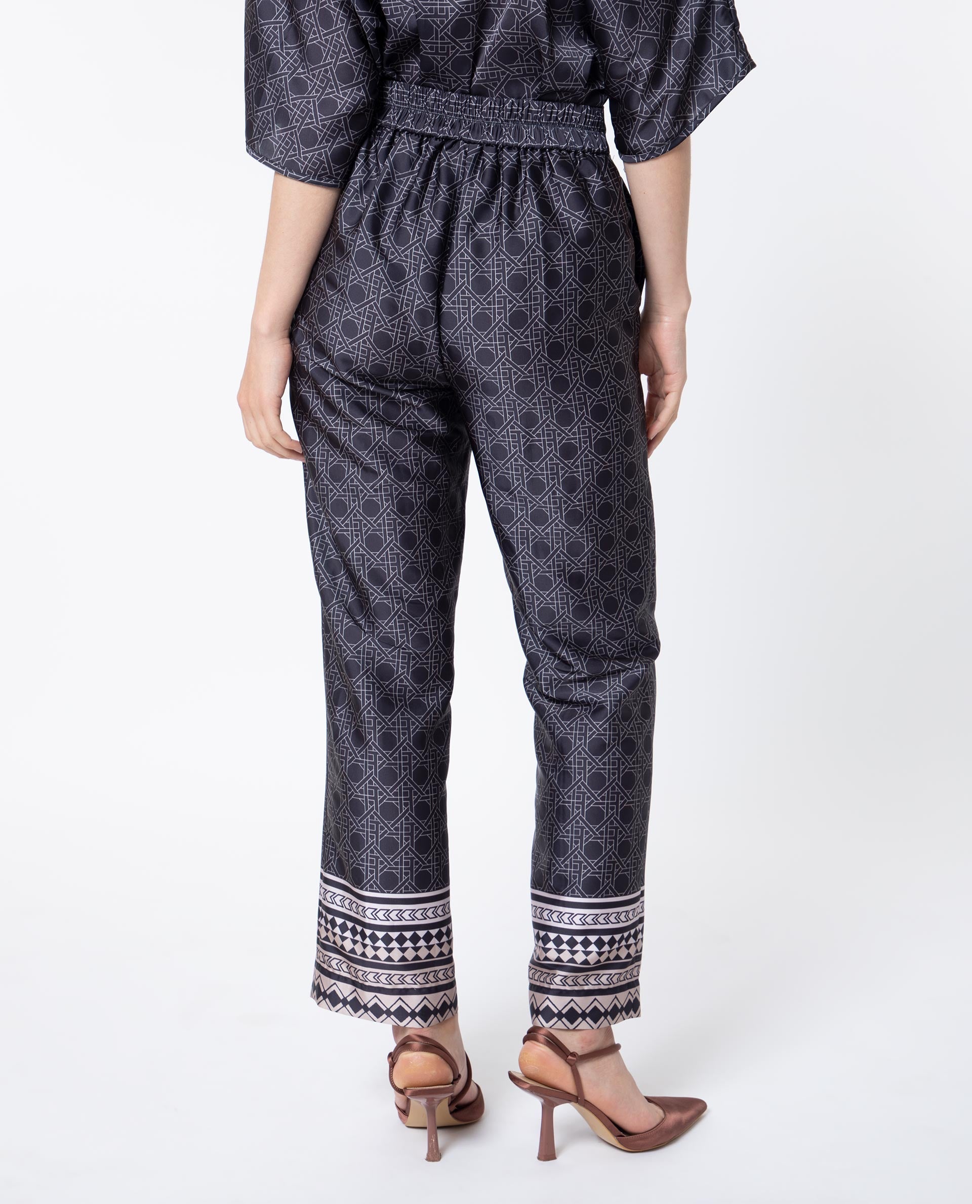 Rareism Women's Sepiat Dark Black Polyester Geometric Print Ankle Length Relaxed Fit Trouser