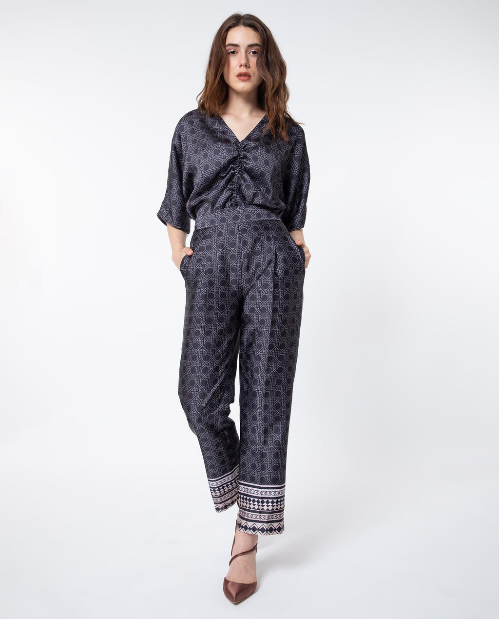 Rareism Women's Sepiat Dark Black Polyester Geometric Print Ankle Length Relaxed Fit Trouser