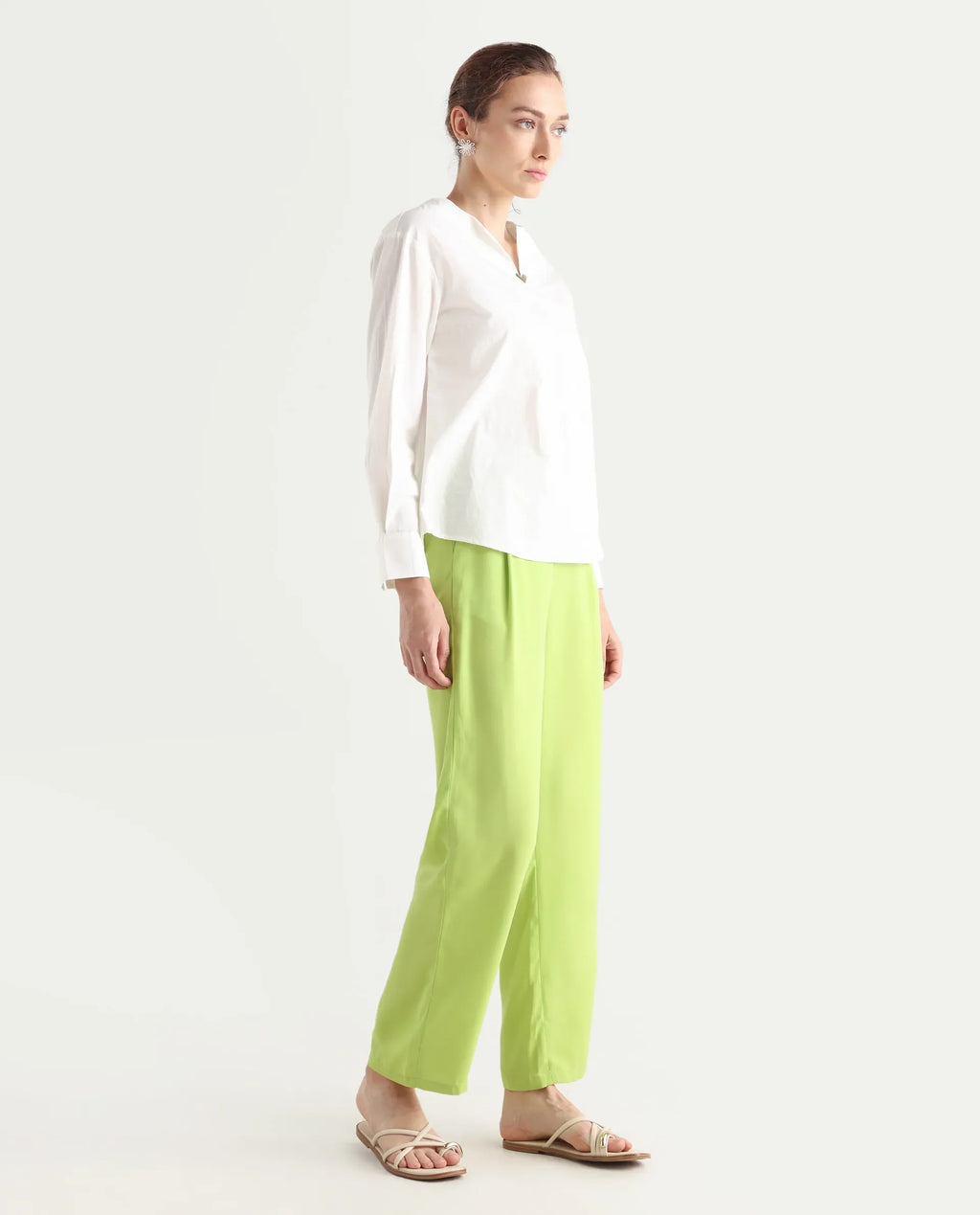 Rareism Women's Serbay-B Green Polyester Plain Ankle Length Straight Fit Trouser