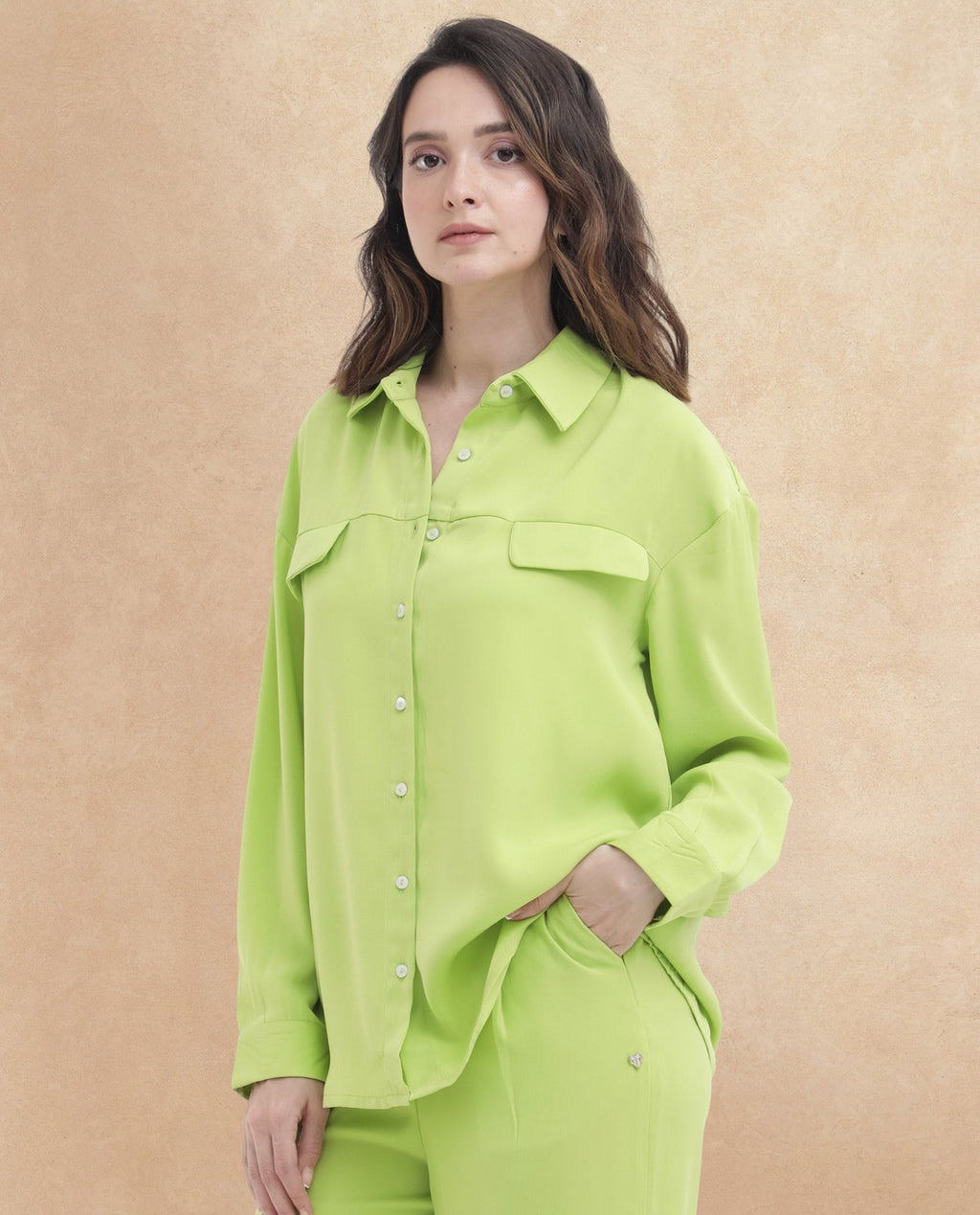 Rareism Women's Sergey-T Green Polyester Drop Collar Plain Cuffed Sleeve Regular Fit Top
