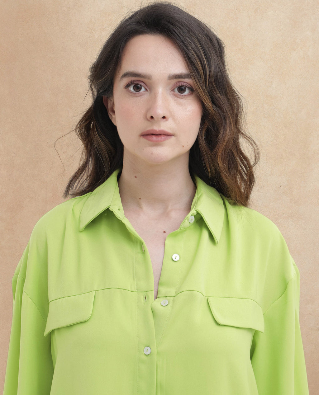 Rareism Women's Sergey-T Green Polyester Drop Collar Plain Cuffed Sleeve Regular Fit Top